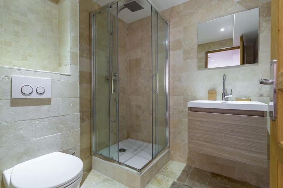 102-Appartement Refait à neuf vieil Antibes Apartment in Antibes