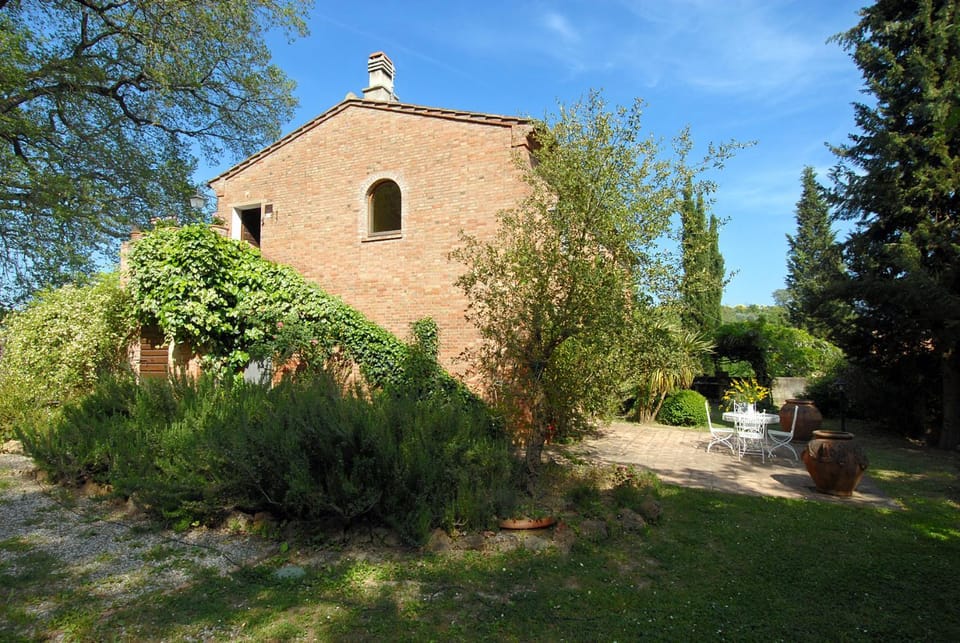 Podere SantaAdele Farm Stay in Tuscany