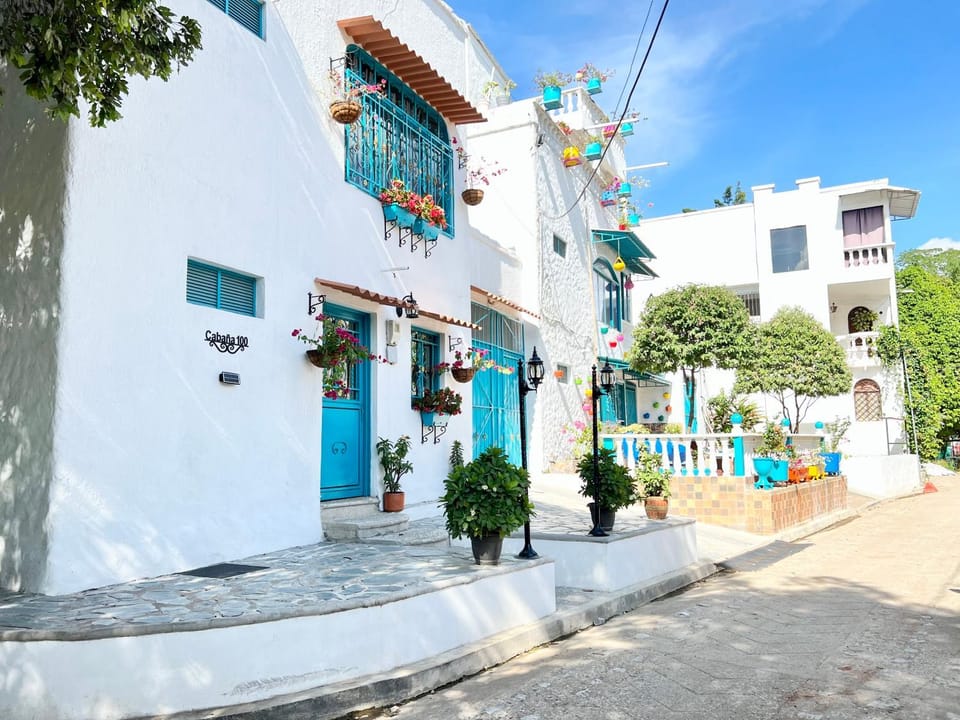Cabaña La Aldea - Santorini Colombiano House in Antioquia