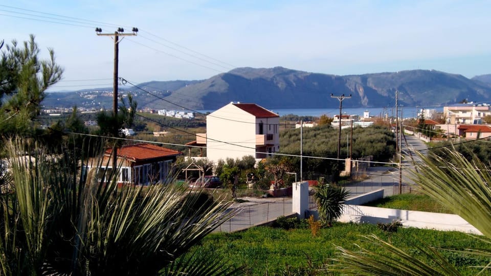 Neighbourhood, Sea view