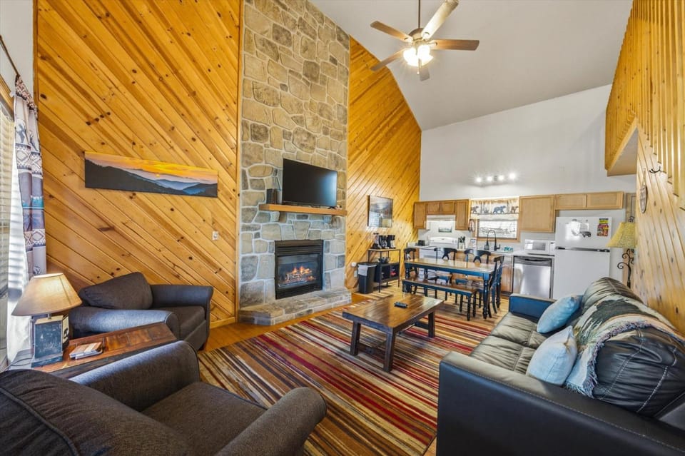 529 Reba Cabin Cabin in Gatlinburg