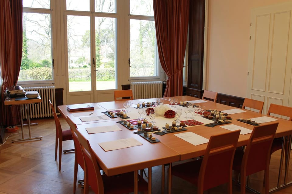 Meeting/conference room