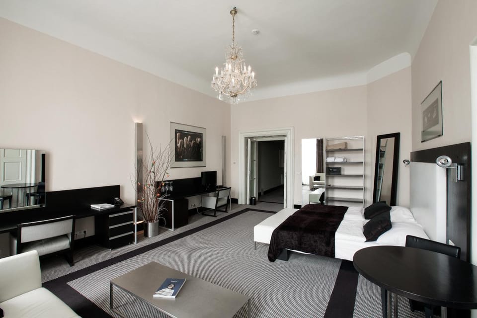Photo of the whole room