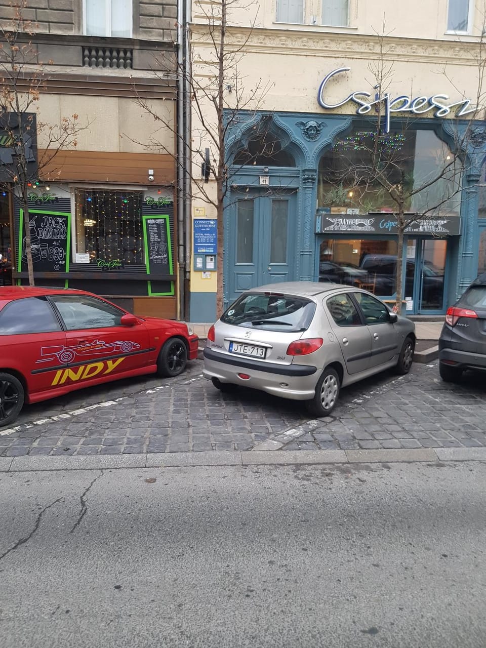 Facade/entrance, Off site, Neighbourhood, Street view