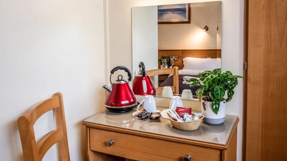 Holiday Hotel Hotel in Galway