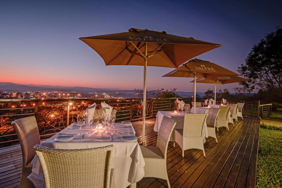 Restaurant/places to eat, Restaurant/places to eat