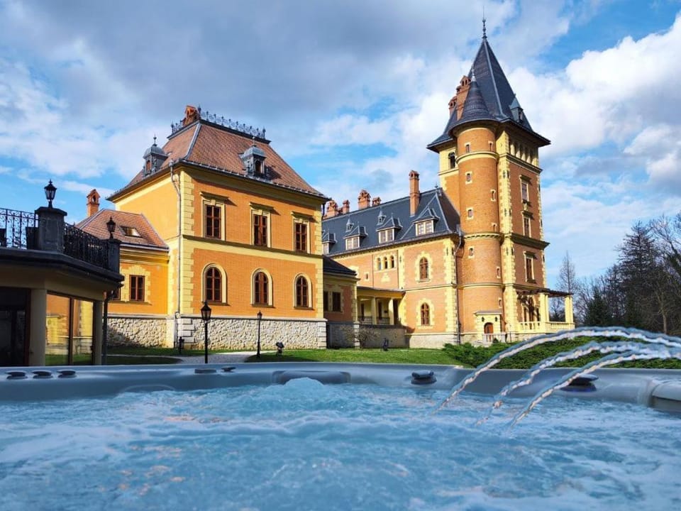 Kastélyhotel Sasvár Resort Hotel in Slovakia