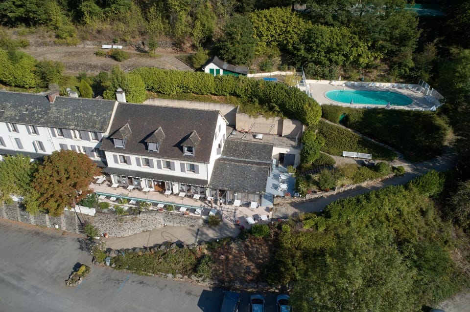 Logis Hôtel Le Belle Rive Hotel in Occitanie