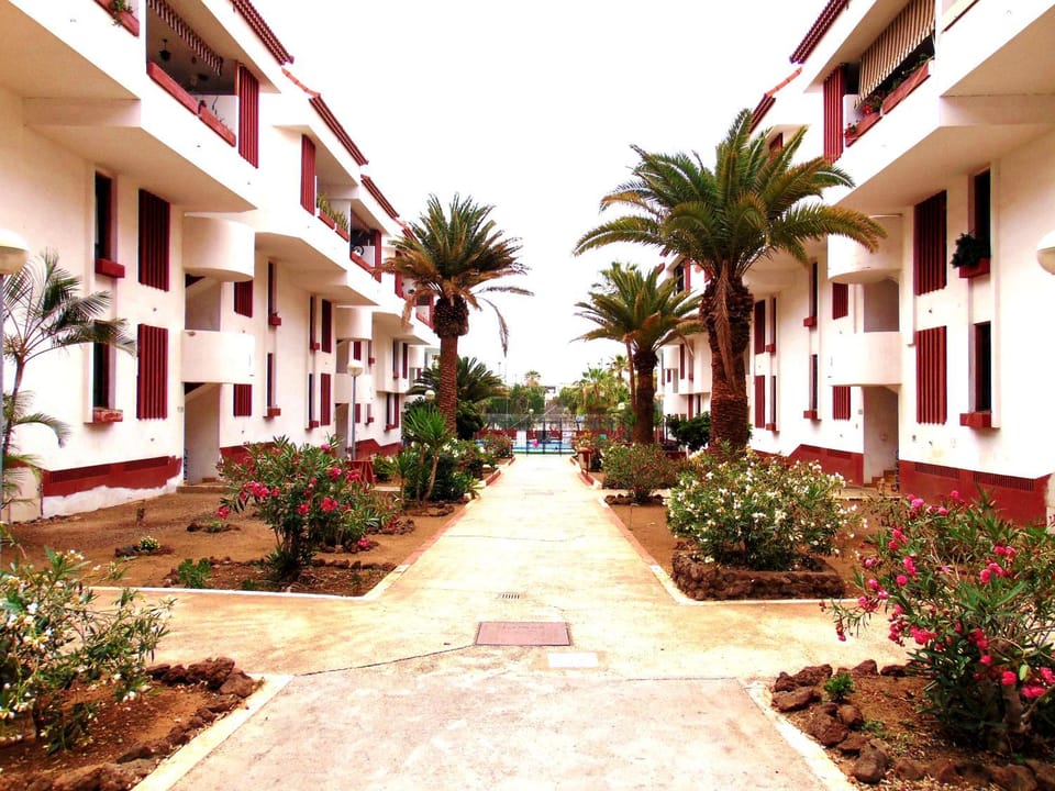 Property building, Garden
