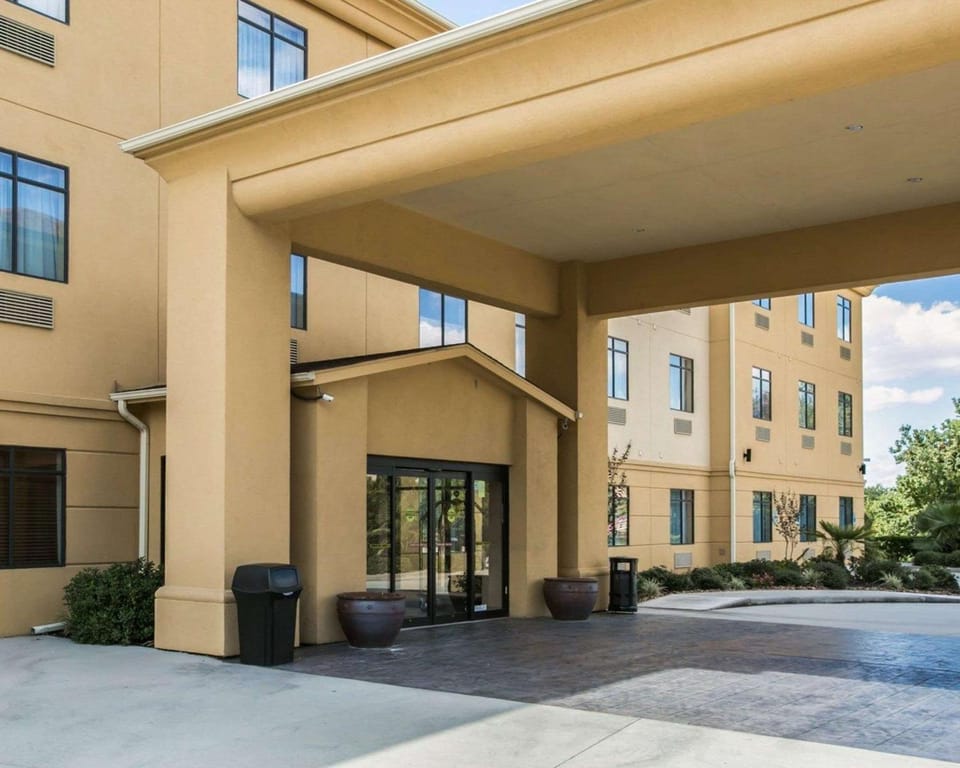 Property building, On site
