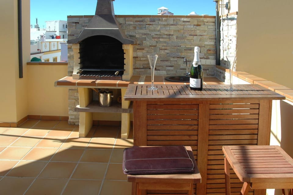 BBQ facilities, Balcony/Terrace
