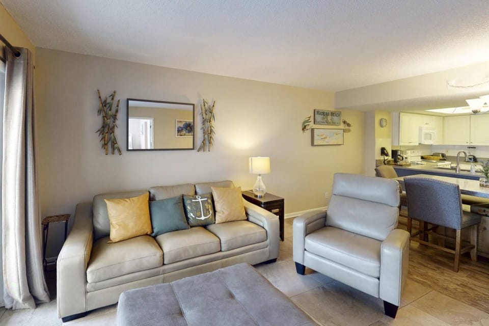 210 - Sandy Shores House in Madeira Beach