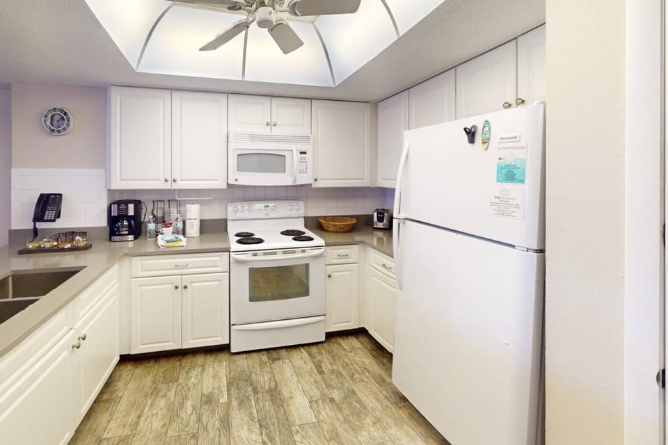 210 - Sandy Shores House in Madeira Beach