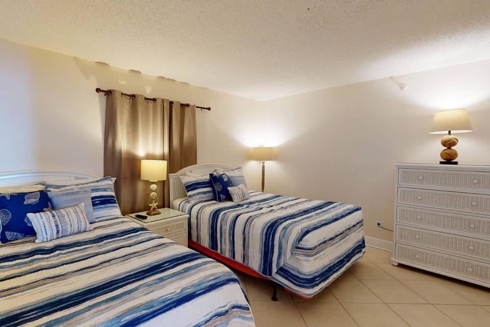 402 - Sandy Shores House in Madeira Beach