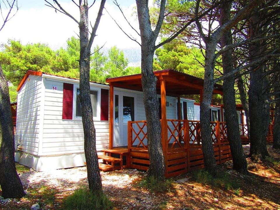 Victoria Mobilhome Camping Dole-Živogošče Campground/ 
RV Resort in Dubrovnik-Neretva County