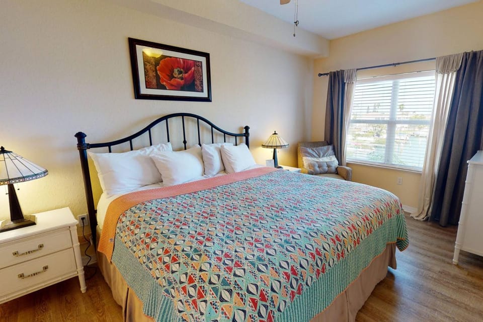 305 - Skyline House in Madeira Beach