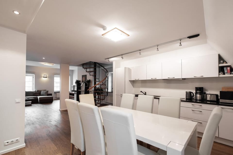 Coffee/tea facilities, Living room, Seating area, Dining area, dishwasher, minibar, pet friendly, stove, toaster