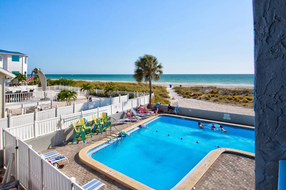 513 - Island Inn House in Treasure Island