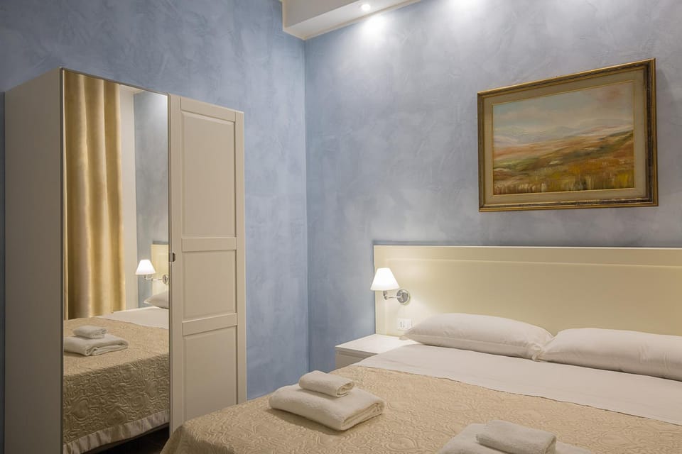 Bed, Bedroom, microwave