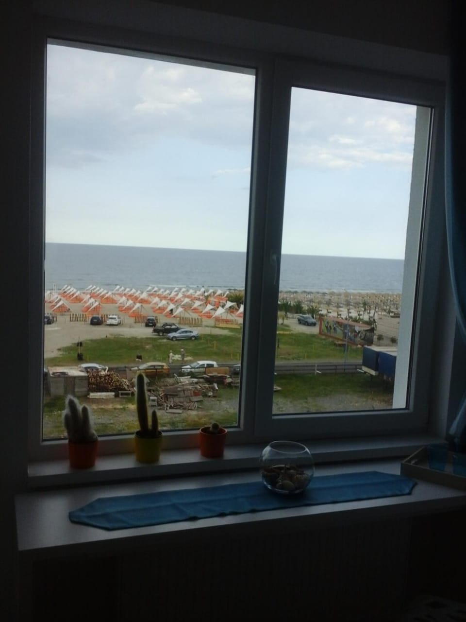 Spring, Day, Photo of the whole room, Beach