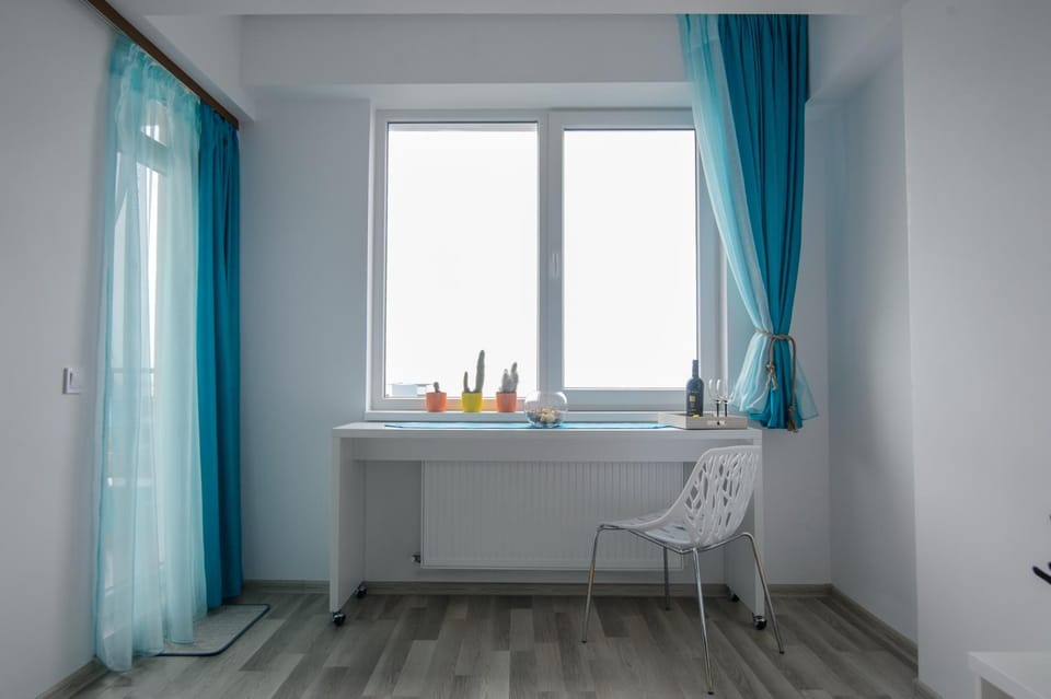 Day, Sea view