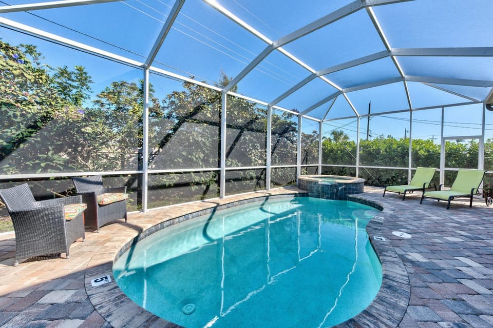 Pool view, Swimming pool, Swimming pool, sunbed