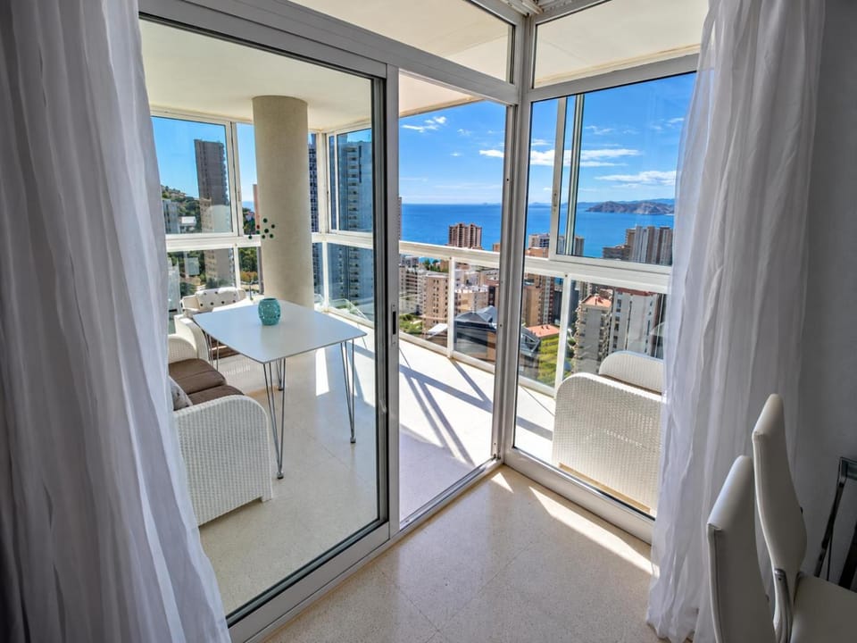 View (from property/room), Balcony/Terrace, Seating area, Sea view
