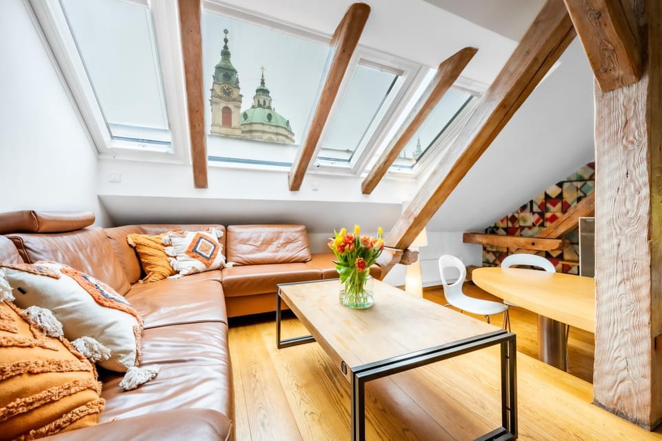 View (from property/room), Living room, Seating area, City view