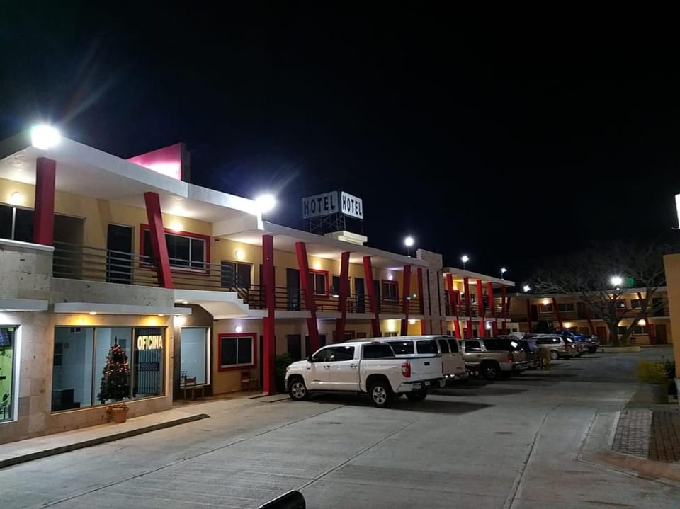 Facade/entrance, Night, Winter, Lobby or reception, On site