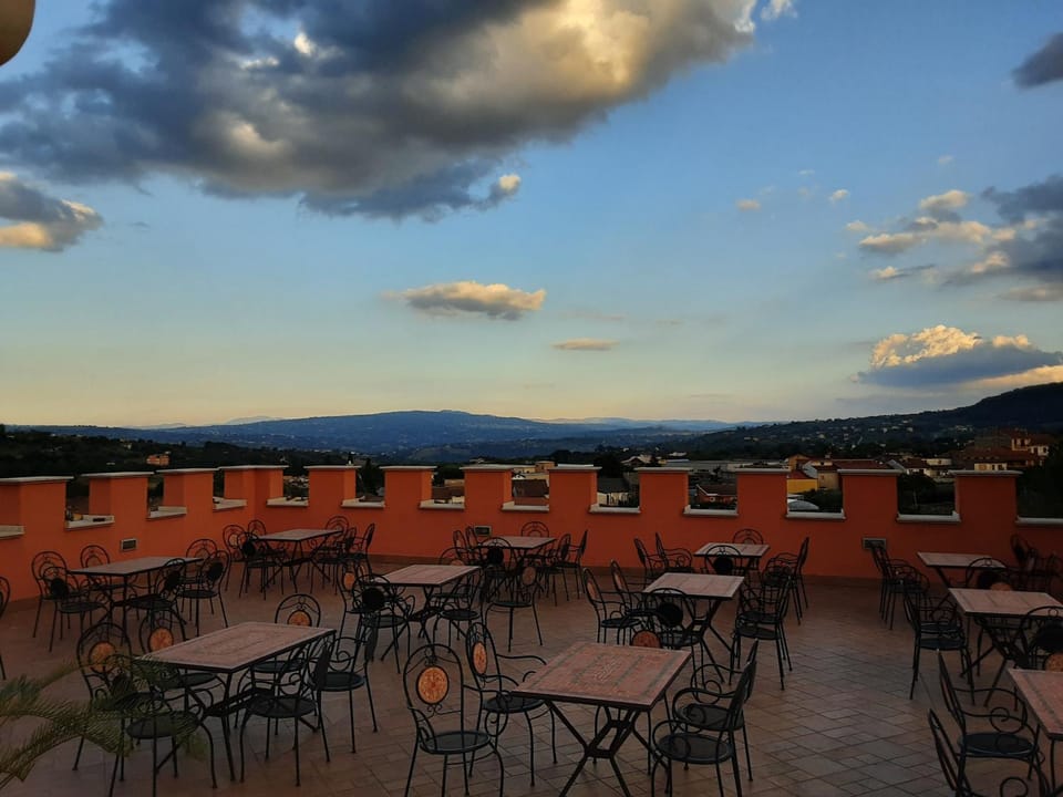 View (from property/room), Balcony/Terrace