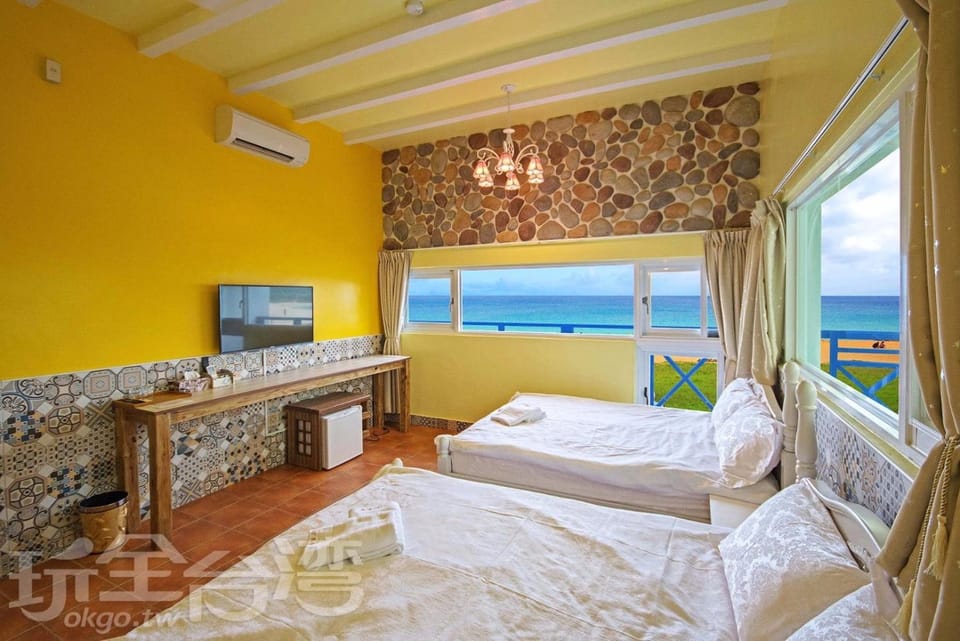 180 Beach Front Villa Vacation rental in Taiwan, Province of China