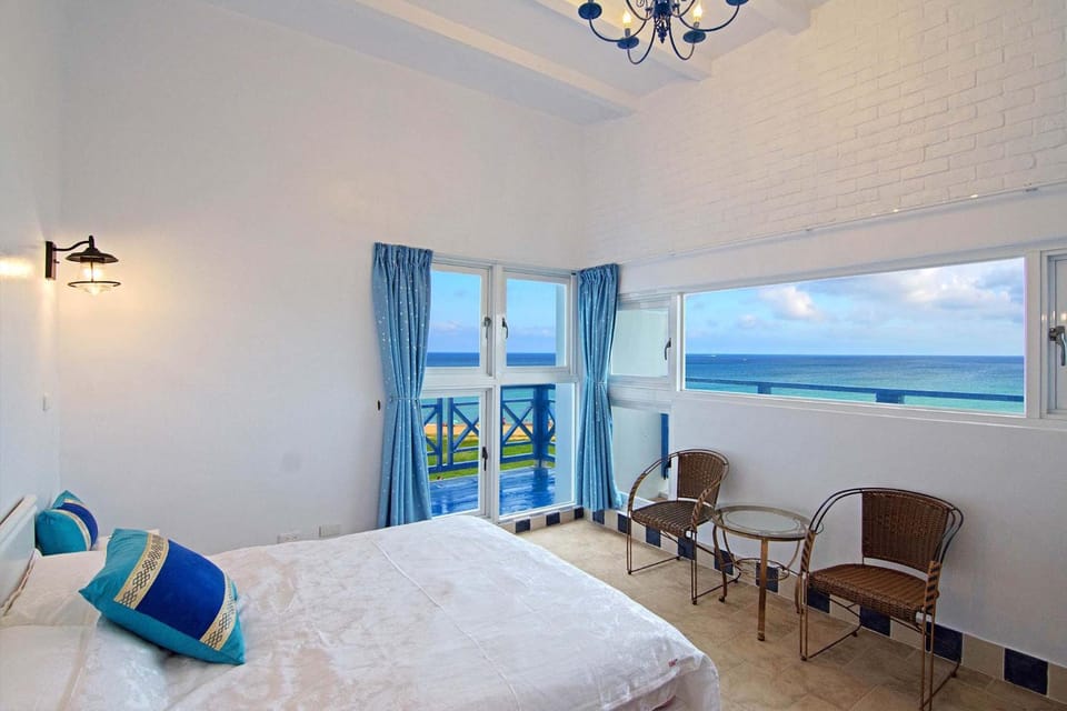 180 Beach Front Villa Vacation rental in Taiwan, Province of China