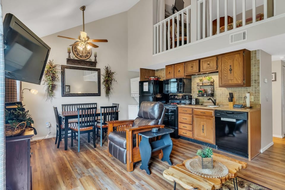 Tuscany on Taneycomo Condo Apartment in Branson