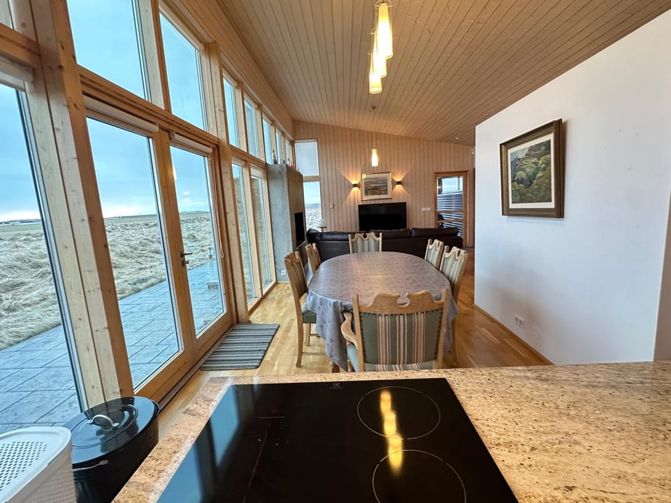Þrándarholt Villa in Southern Region