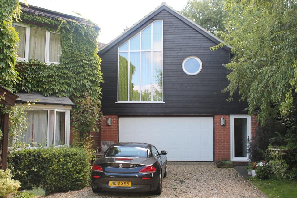 Property building, Facade/entrance, Garden view