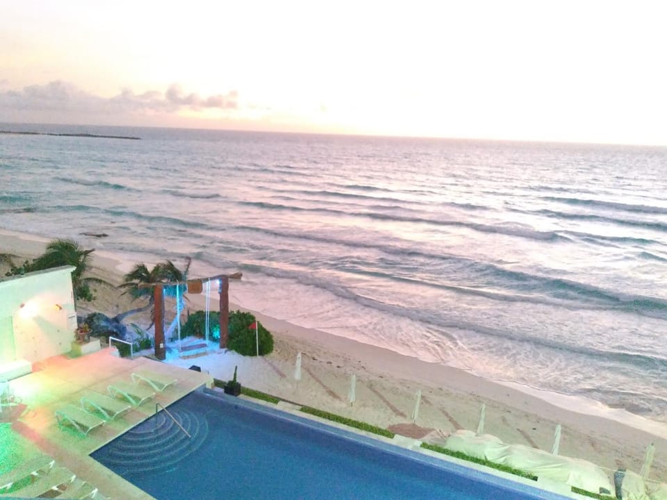 Beach, Swimming pool, Sunrise
