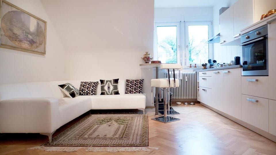 Kitchen or kitchenette, Living room, Dining area