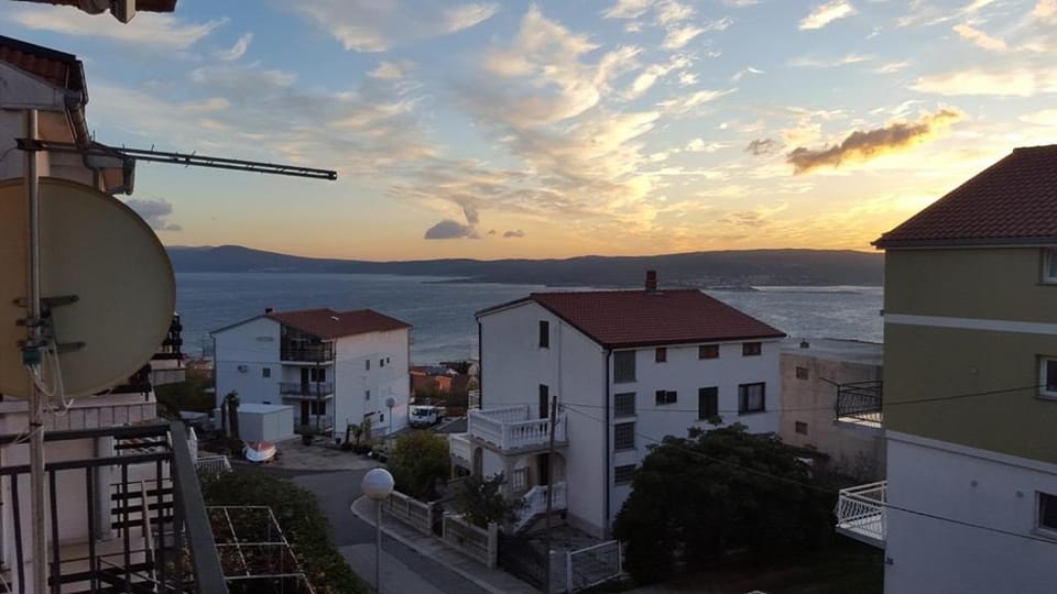 Neighbourhood, Sunset