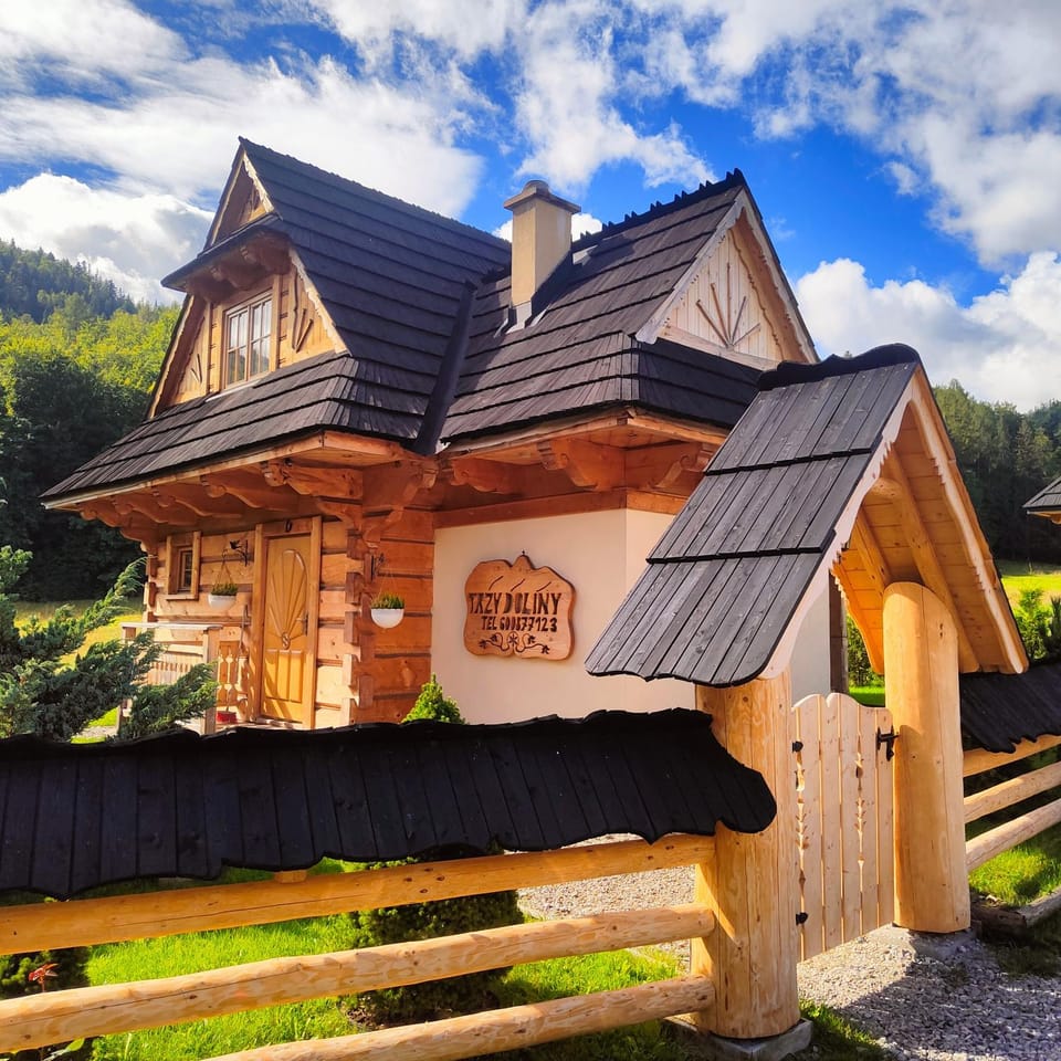 Domek Trzy Doliny Zakopane - Three Valleys Chalet Grill&Jacuzzi Chalet in Zakopane