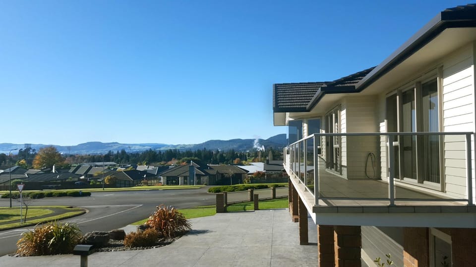 Mountain view, Internal: Not applicable to any particular room