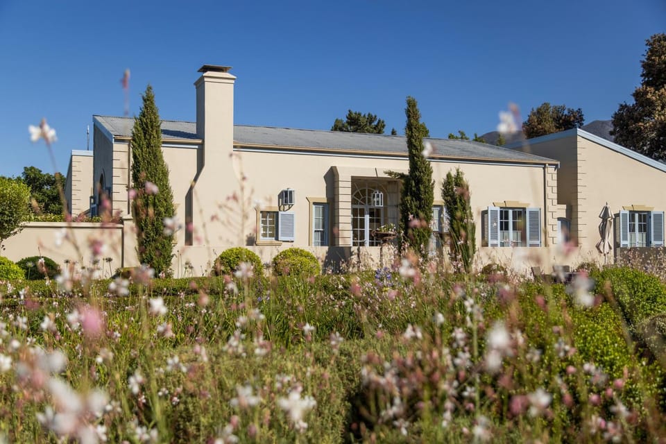 Property building, Garden, Garden view