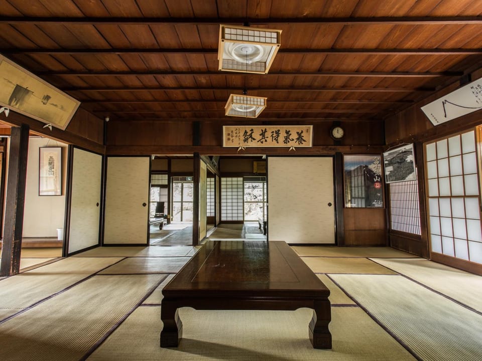 Communal lounge/ TV room