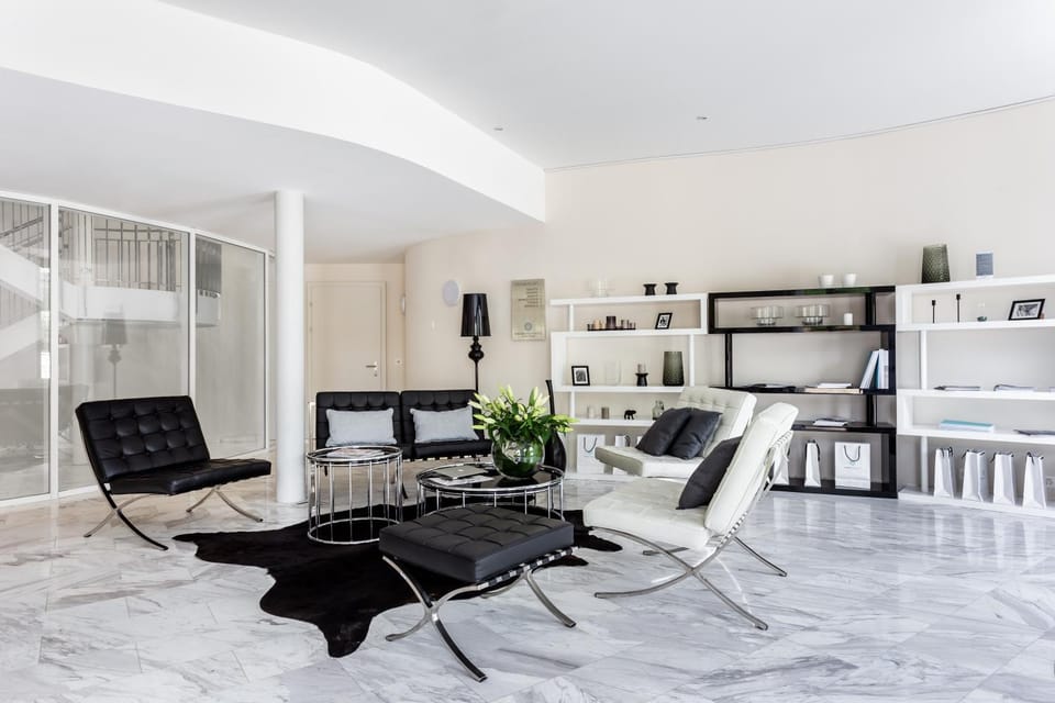 Communal lounge/ TV room, Lobby or reception, Lounge or bar