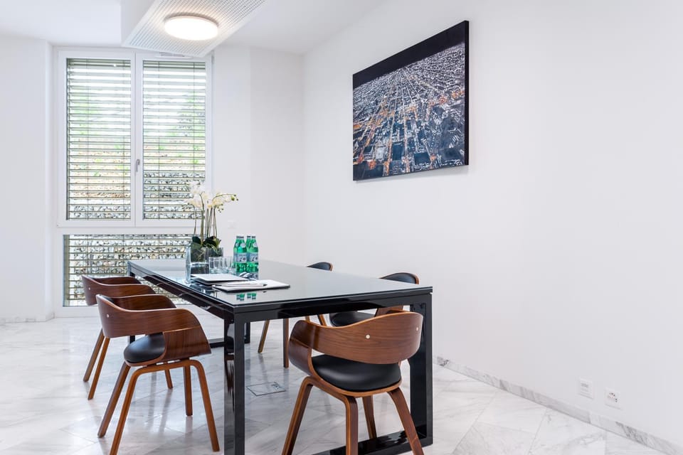 Dining area, Meeting/conference room