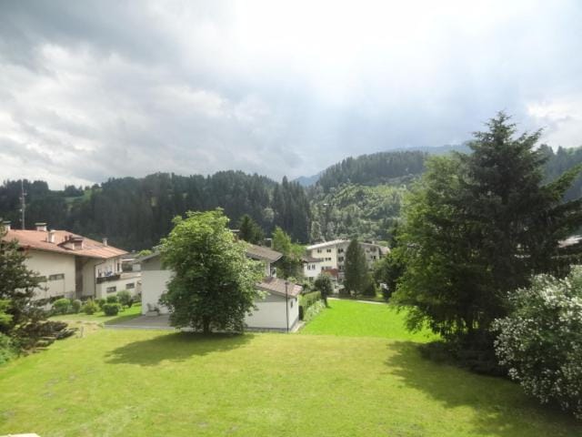 Balcony/Terrace, Garden view