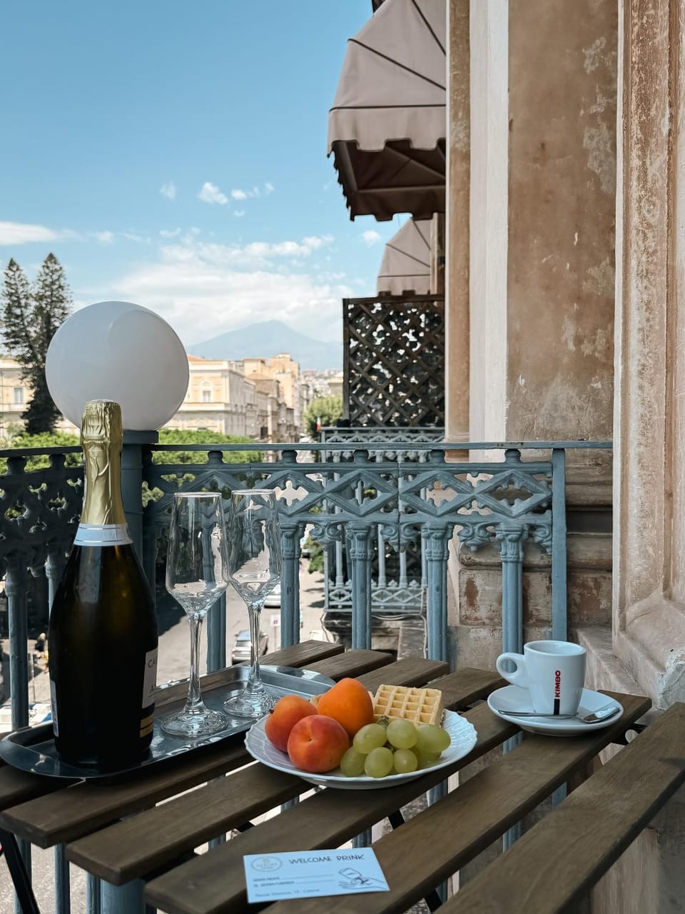 Day, View (from property/room), Balcony/Terrace, Food and drinks, Drinks