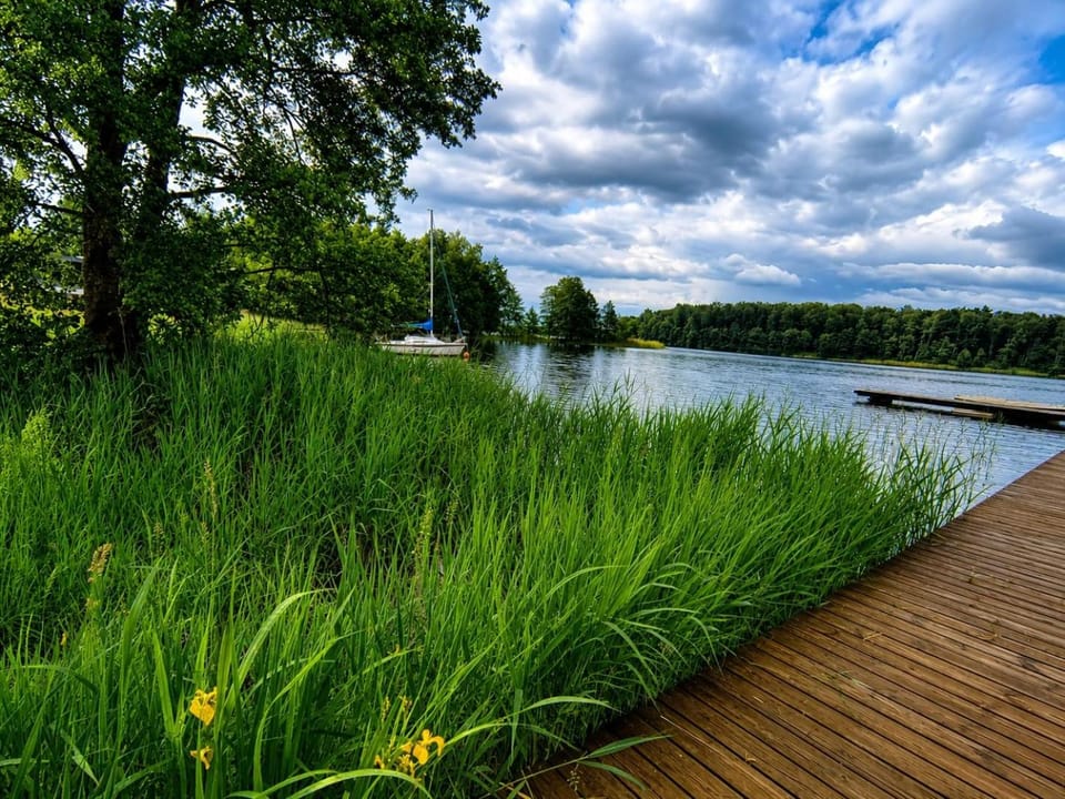 Nearby landmark, Natural landscape, Lake view