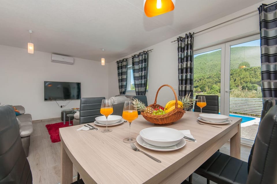 Matanovi dvori Villa in Split-Dalmatia County