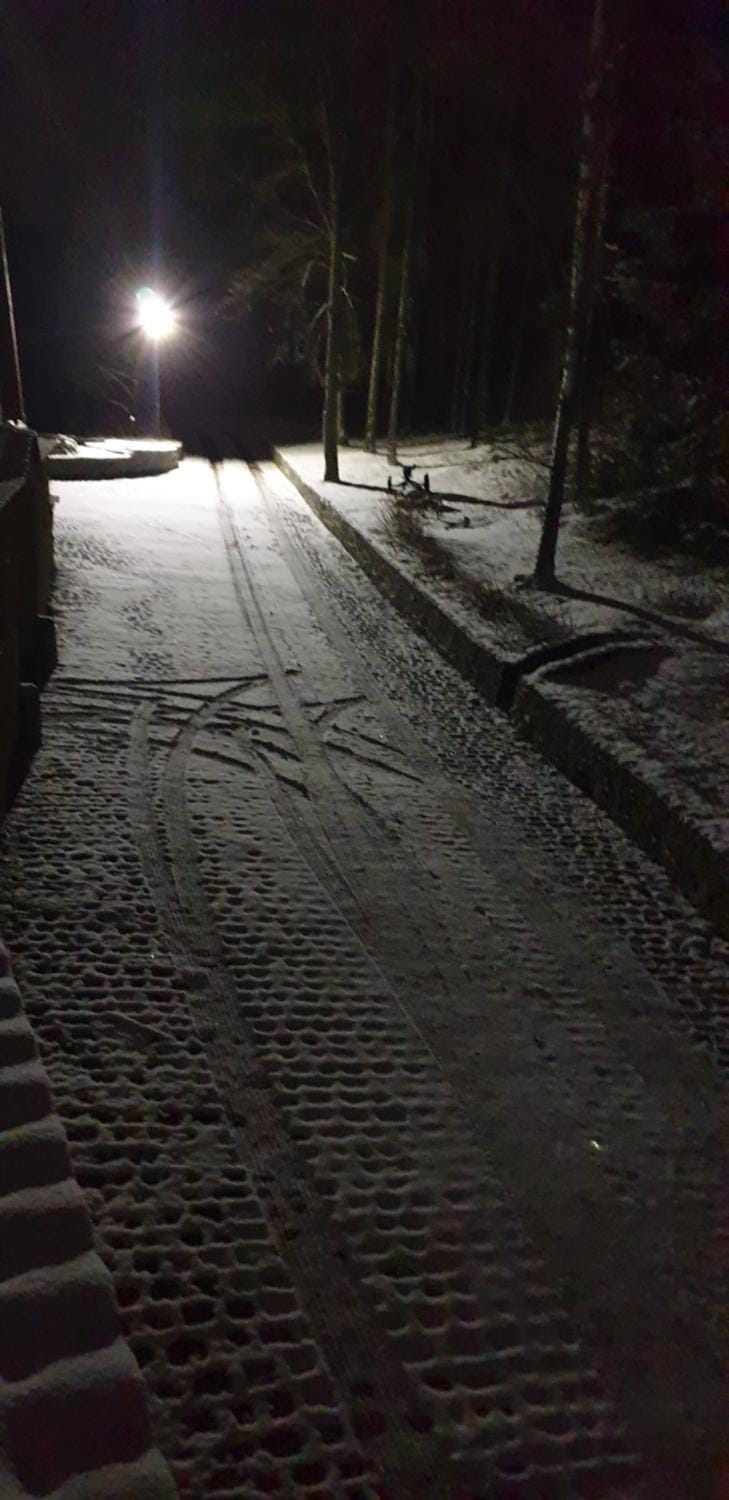 Neighbourhood, Winter
