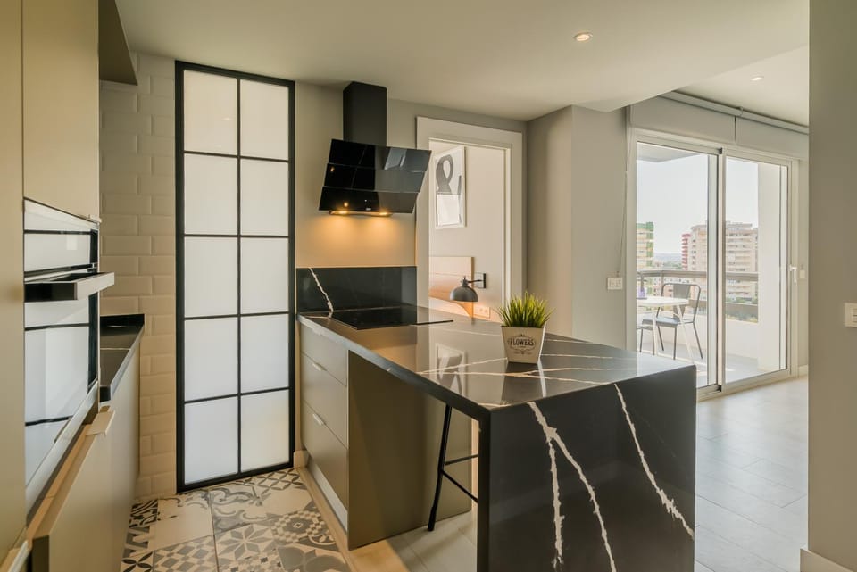 Balcony/Terrace, Kitchen or kitchenette, Seating area, Dining area